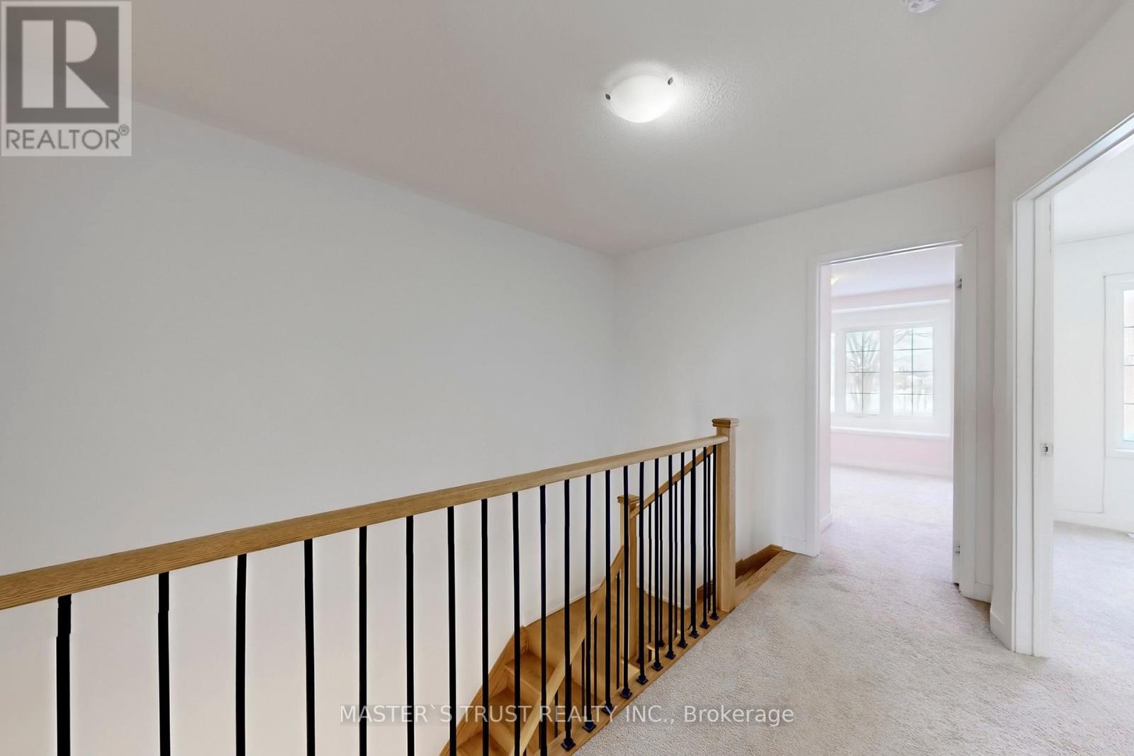 208 Harding Park Street, Newmarket (Glenway Estates), Ontario  L3Y 0E3 - Photo 18 - N13016452