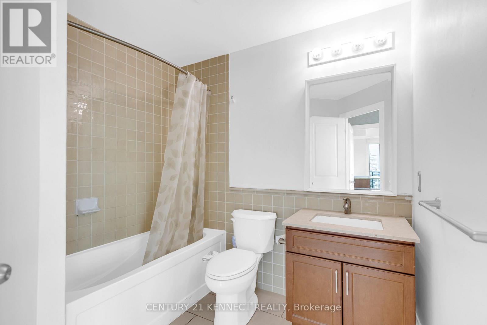 2408 - 100 John Street, Brampton, Ontario  L6N 2S8 - Photo 18 - W13016448