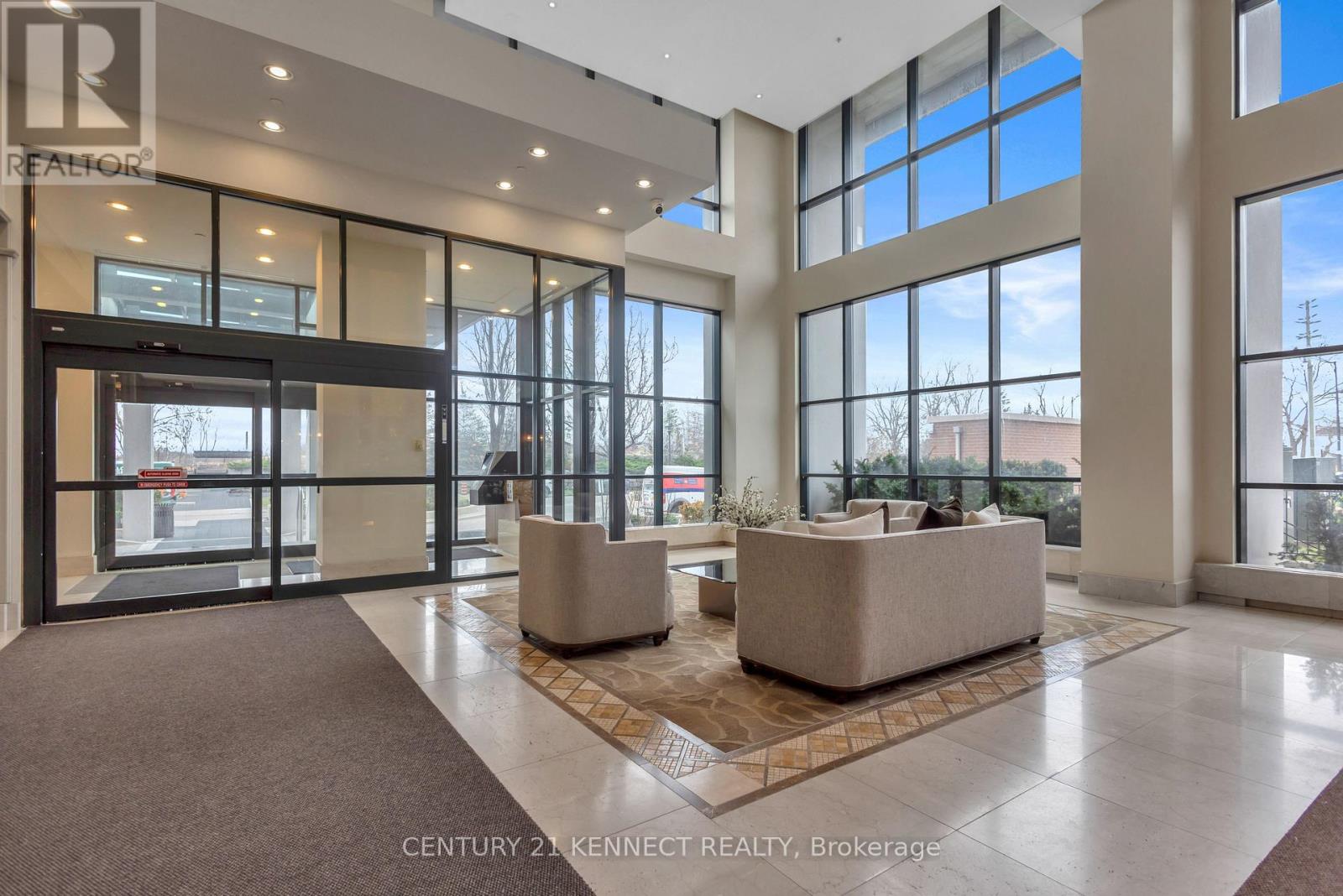 2408 - 100 John Street, Brampton, Ontario  L6N 2S8 - Photo 4 - W13016448