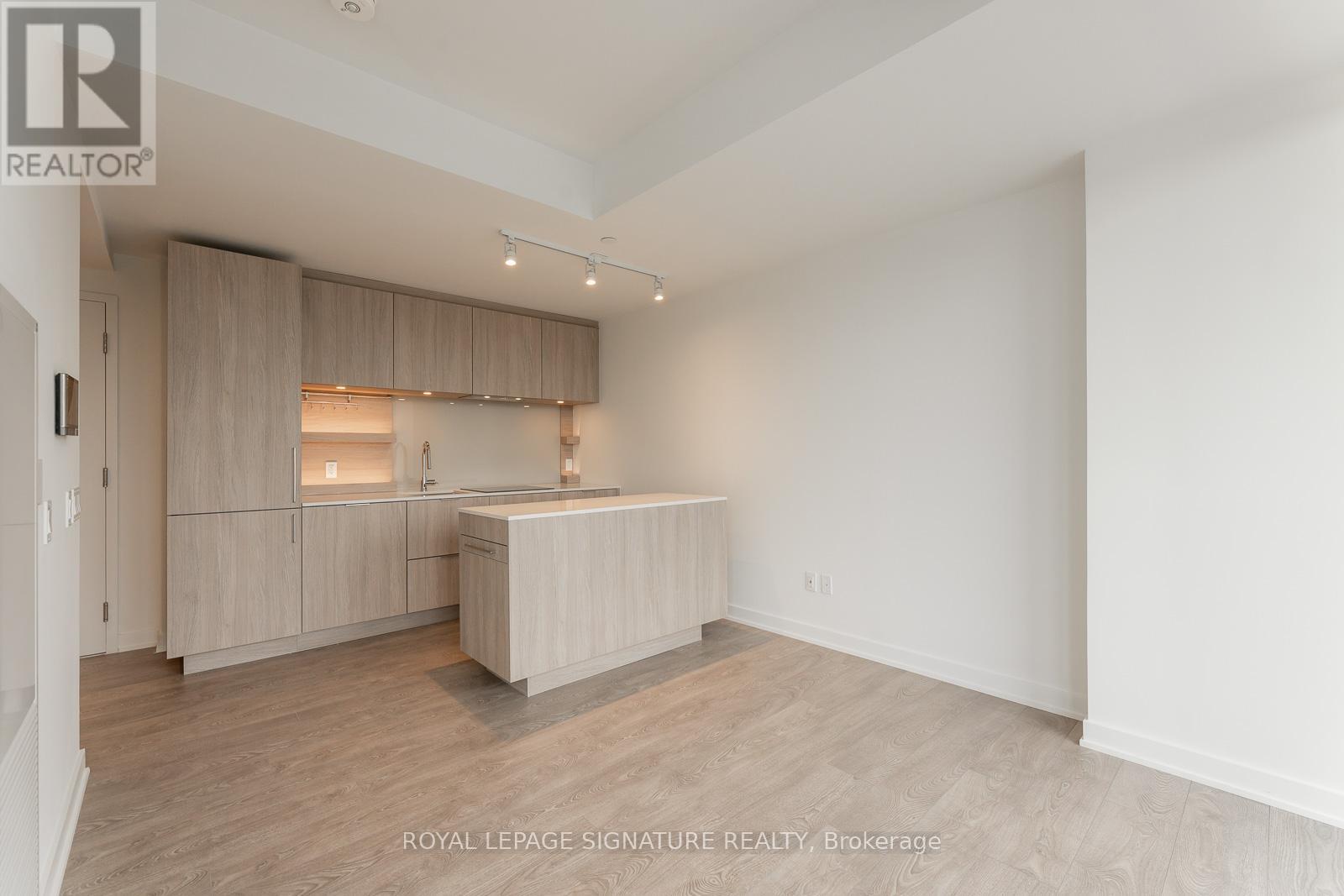 916 - 28 Ann Street, Mississauga, Ontario  L5G 0E1 - Photo 6 - W13016486