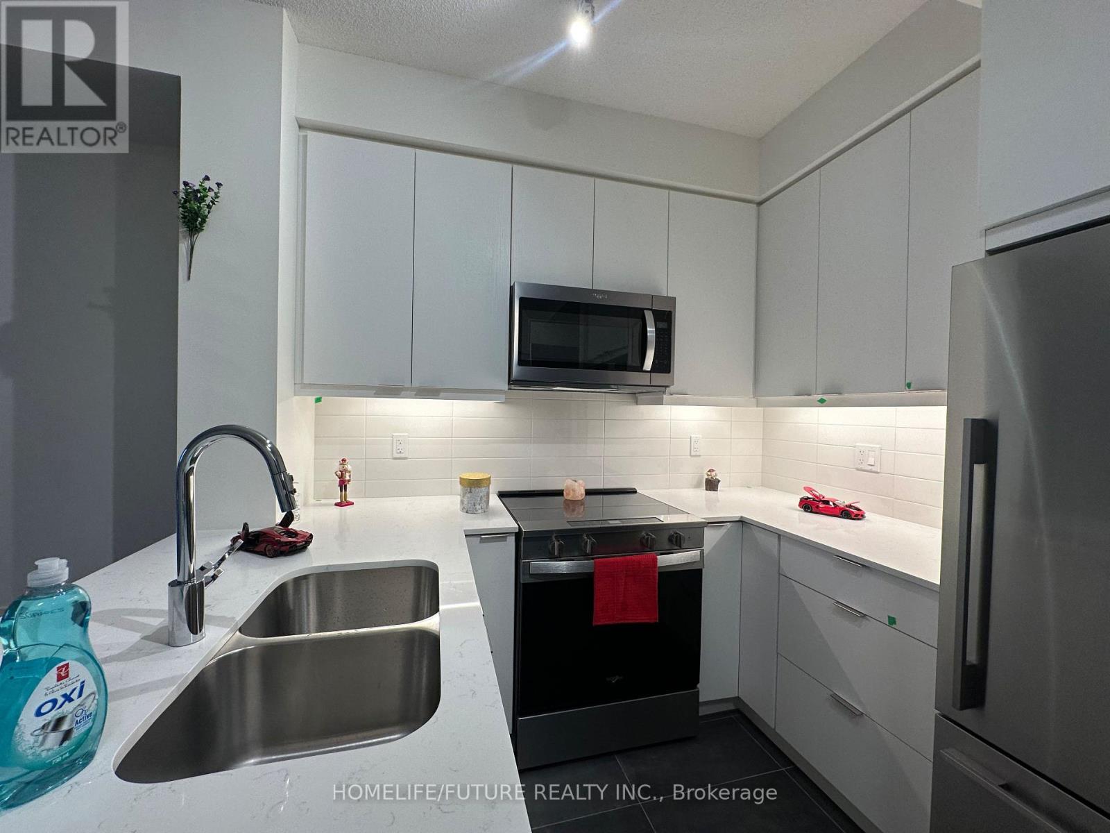 315 - 15 Watergarden Drive, Mississauga, Ontario  L5R 0H4 - Photo 5 - W13016488