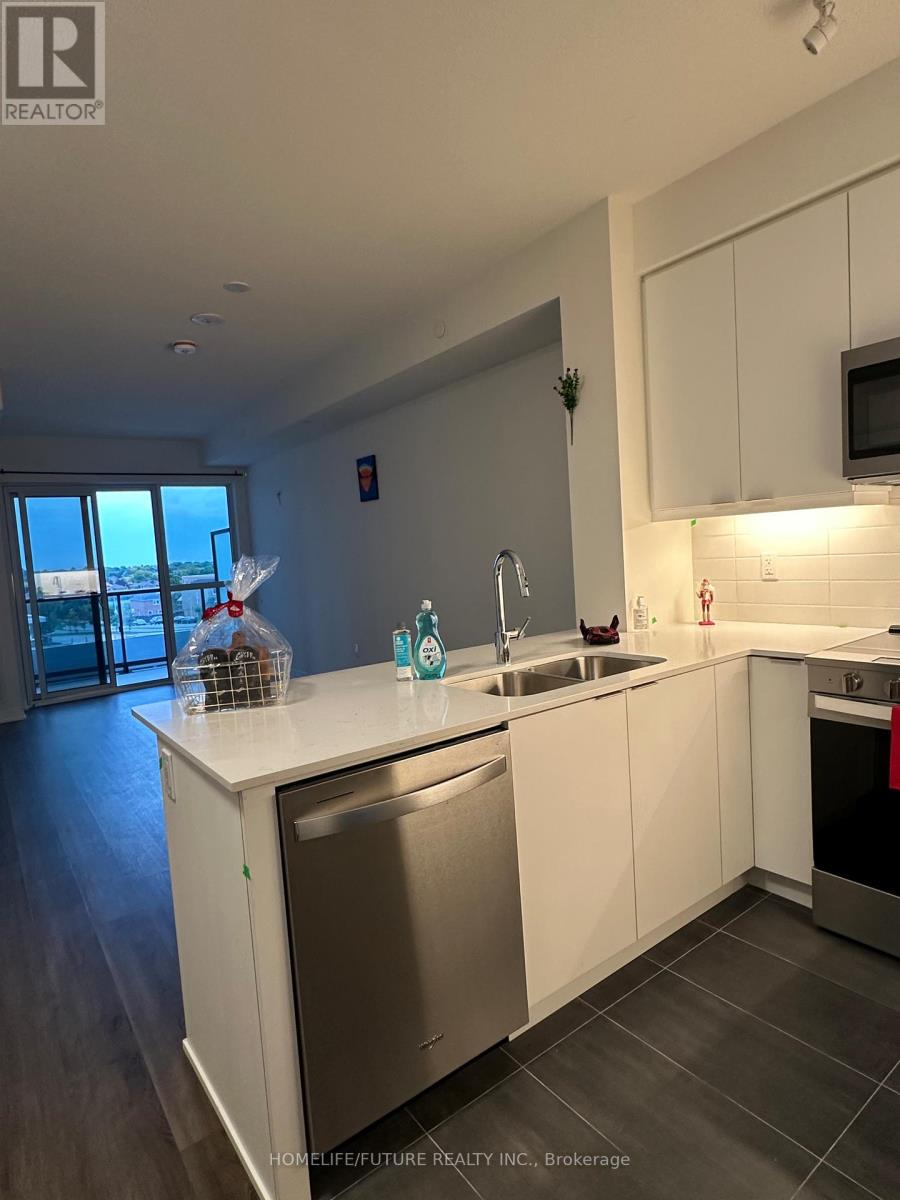 315 - 15 Watergarden Drive, Mississauga, Ontario  L5R 0H4 - Photo 7 - W13016488