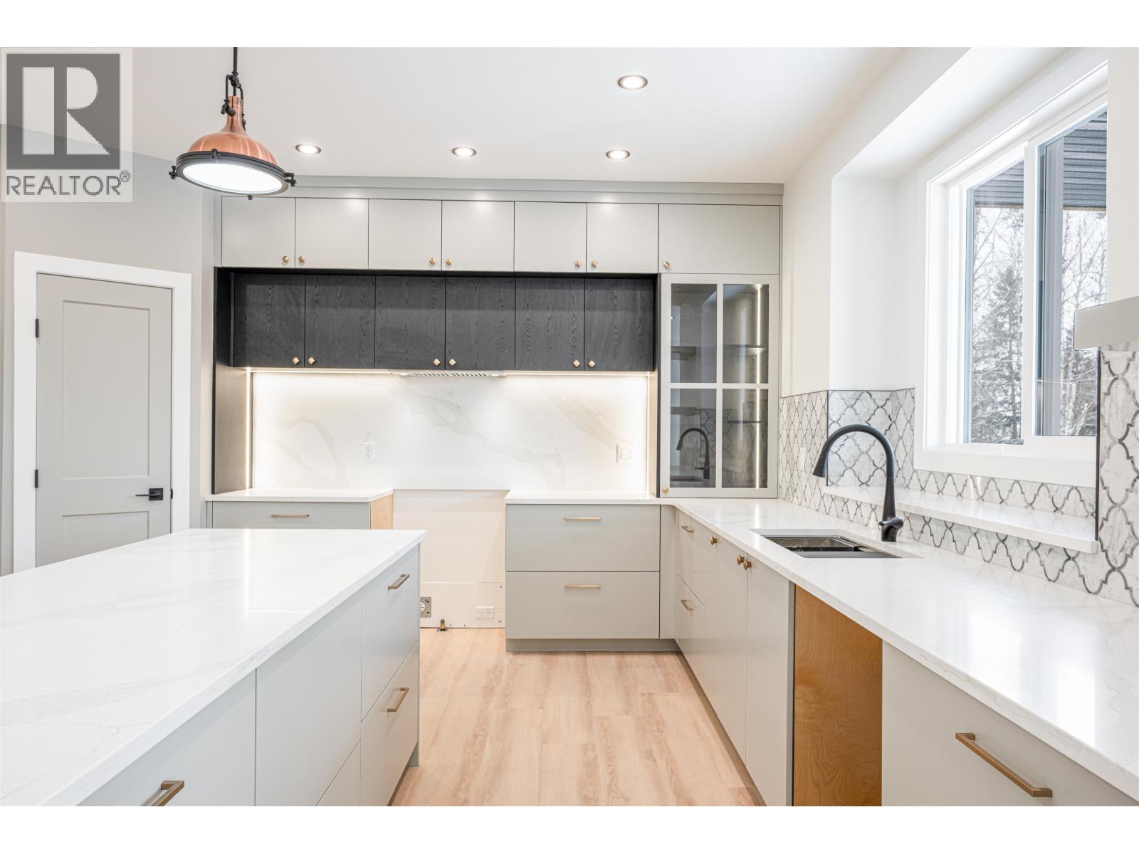 3930 Estabrook Court, Prince George, British Columbia  V2N 0G3 - Photo 6 - R3093786