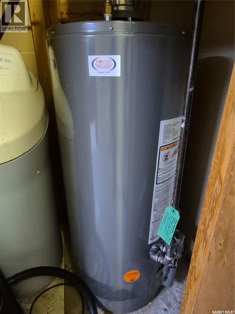 309 Frederick Street, Ogema, Saskatchewan  S0C 1Y0 - Photo 38 - SK033314