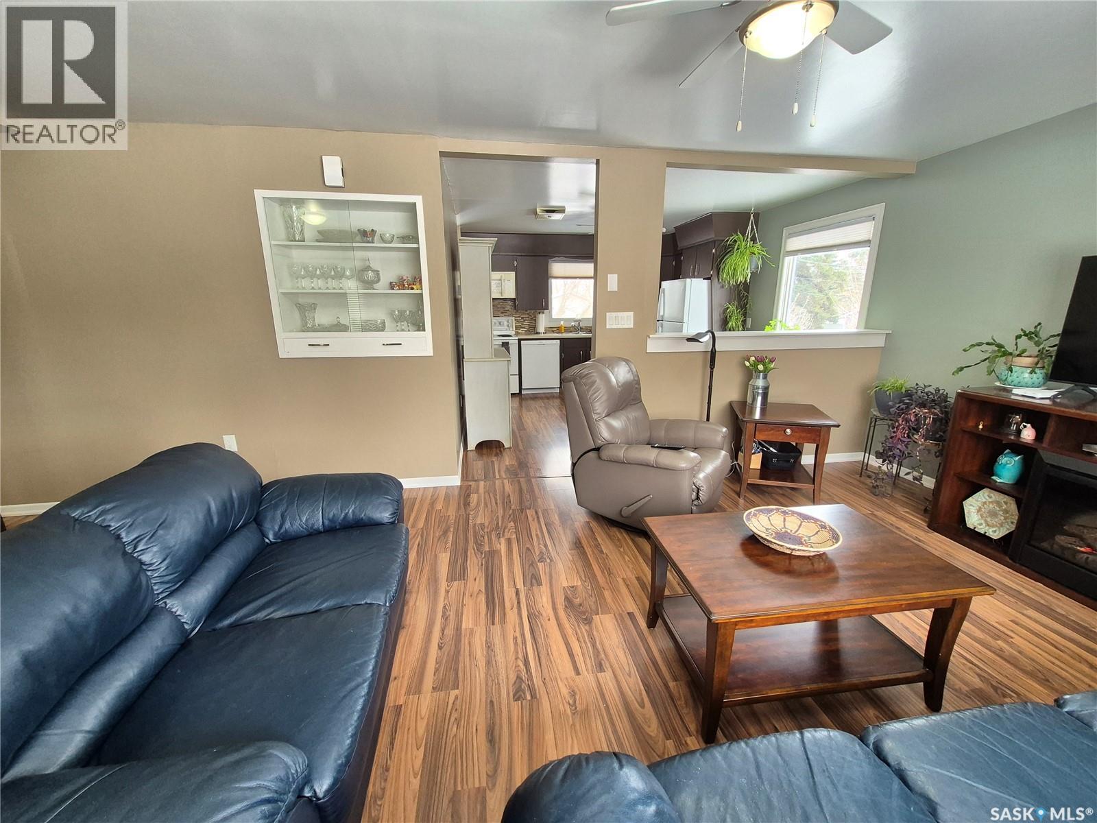 309 Frederick Street, Ogema, Saskatchewan  S0C 1Y0 - Photo 8 - SK033314