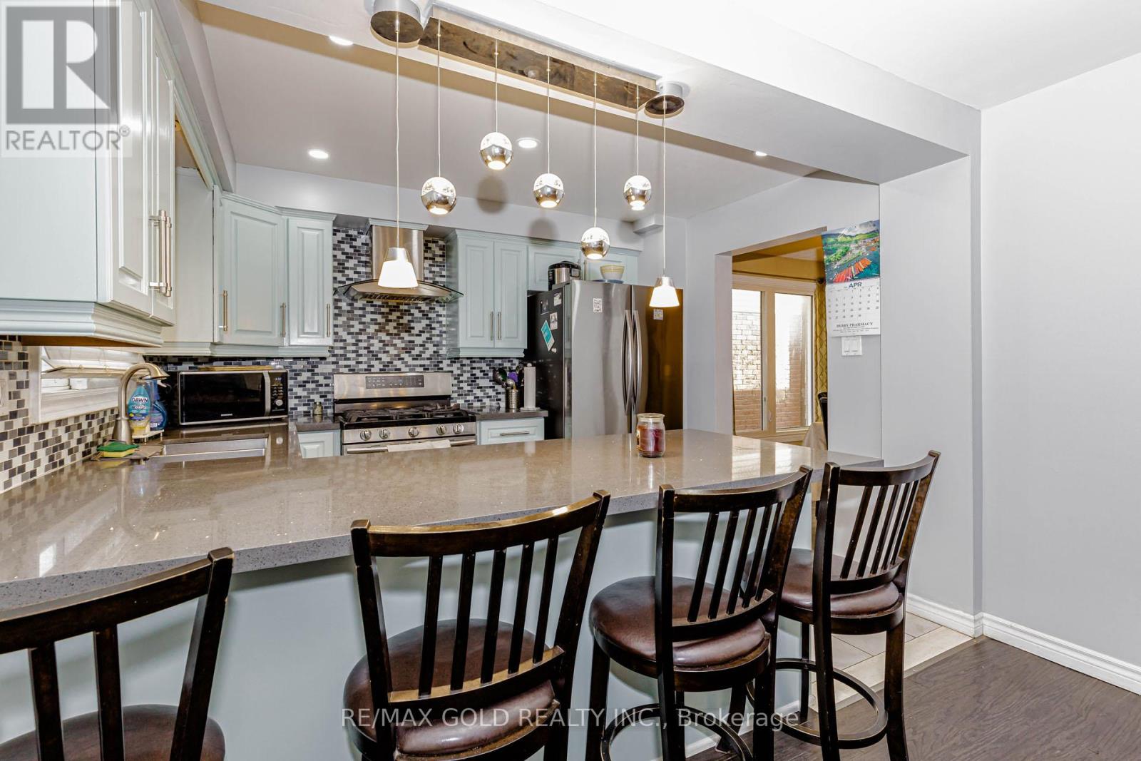 6 Nutmeg Street, Brampton, Ontario  L6S 4A8 - Photo 17 - W13016060