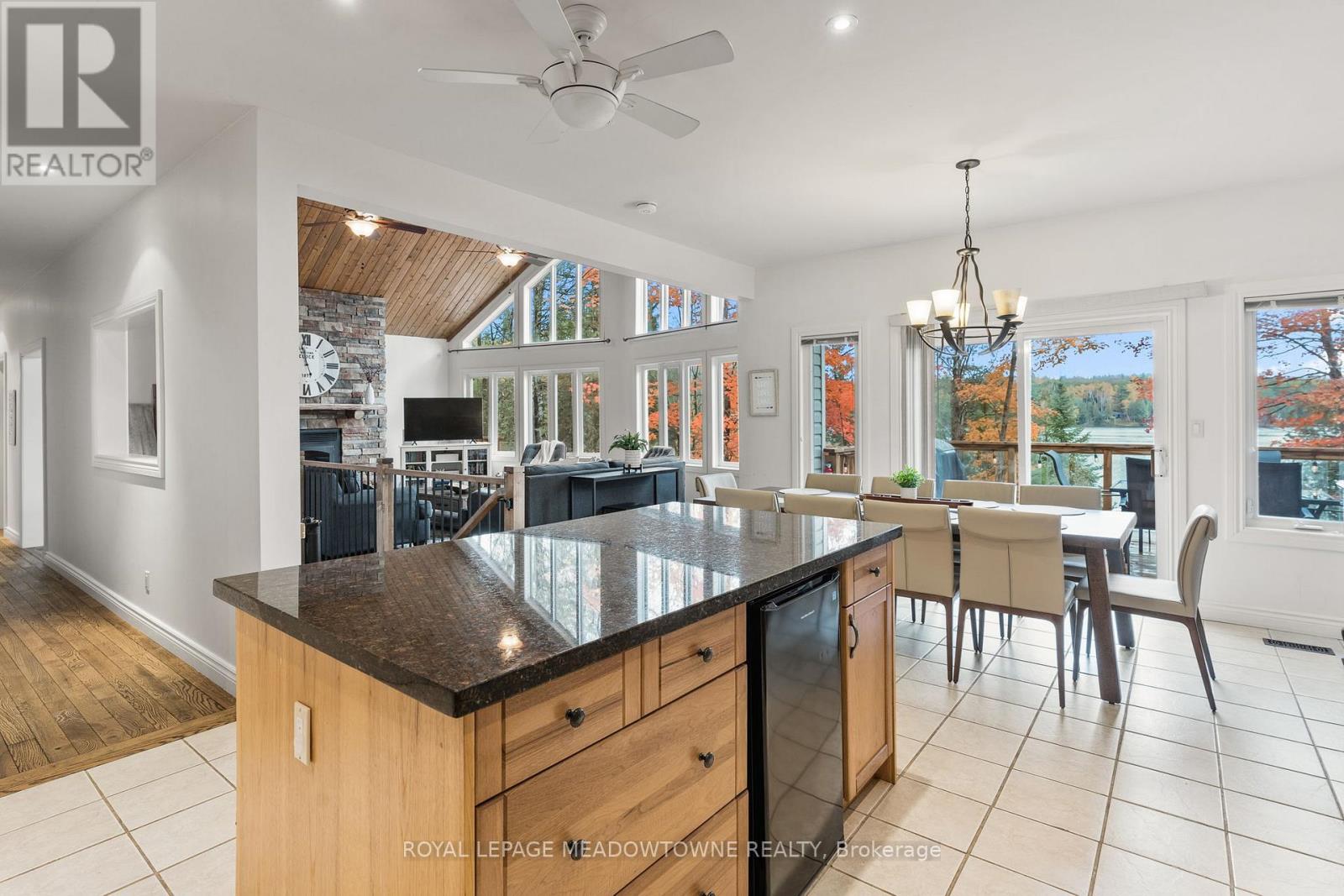 1658 Hospitality Road, Minden Hills, Ontario  K0M 2K0 - Photo 8 - X12860346