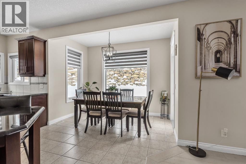 98 Sherwood Hill NW, Calgary, Alberta  T3R 0B3 - Photo 8 - A2297797