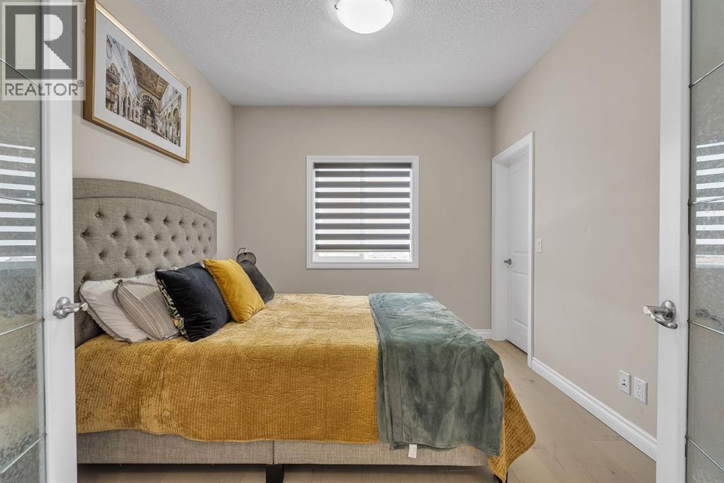 98 Sherwood Hill NW, Calgary, Alberta  T3R 0B3 - Photo 11 - A2297797