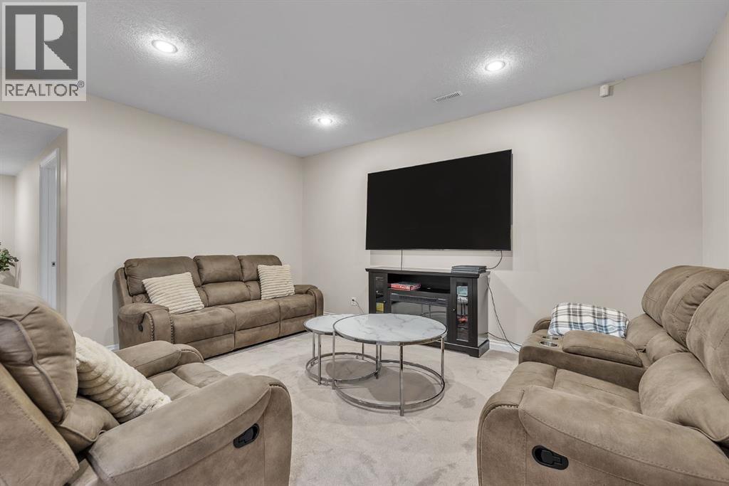 98 Sherwood Hill NW, Calgary, Alberta  T3R 0B3 - Photo 27 - A2297797