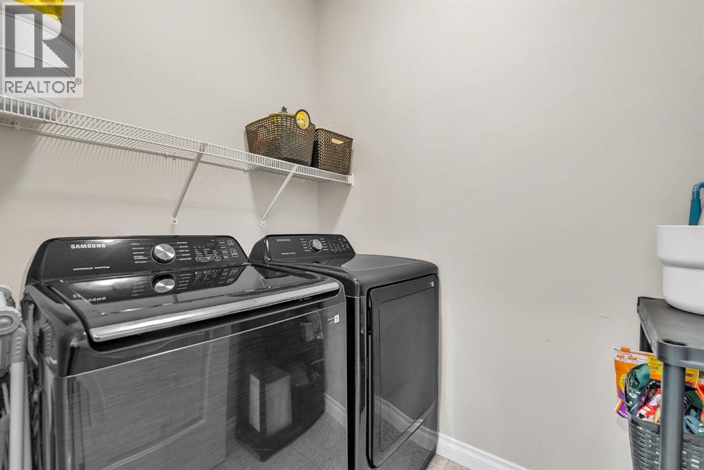 98 Sherwood Hill NW, Calgary, Alberta  T3R 0B3 - Photo 13 - A2297797