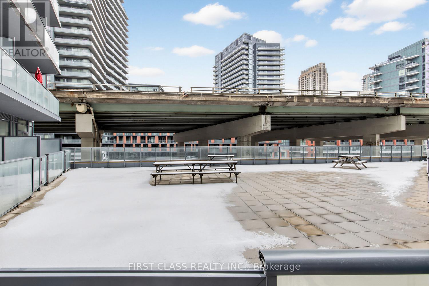 216 - 169 Fort York Boulevard, Toronto, Ontario  M5V 0C8 - Photo 32 - C12898070