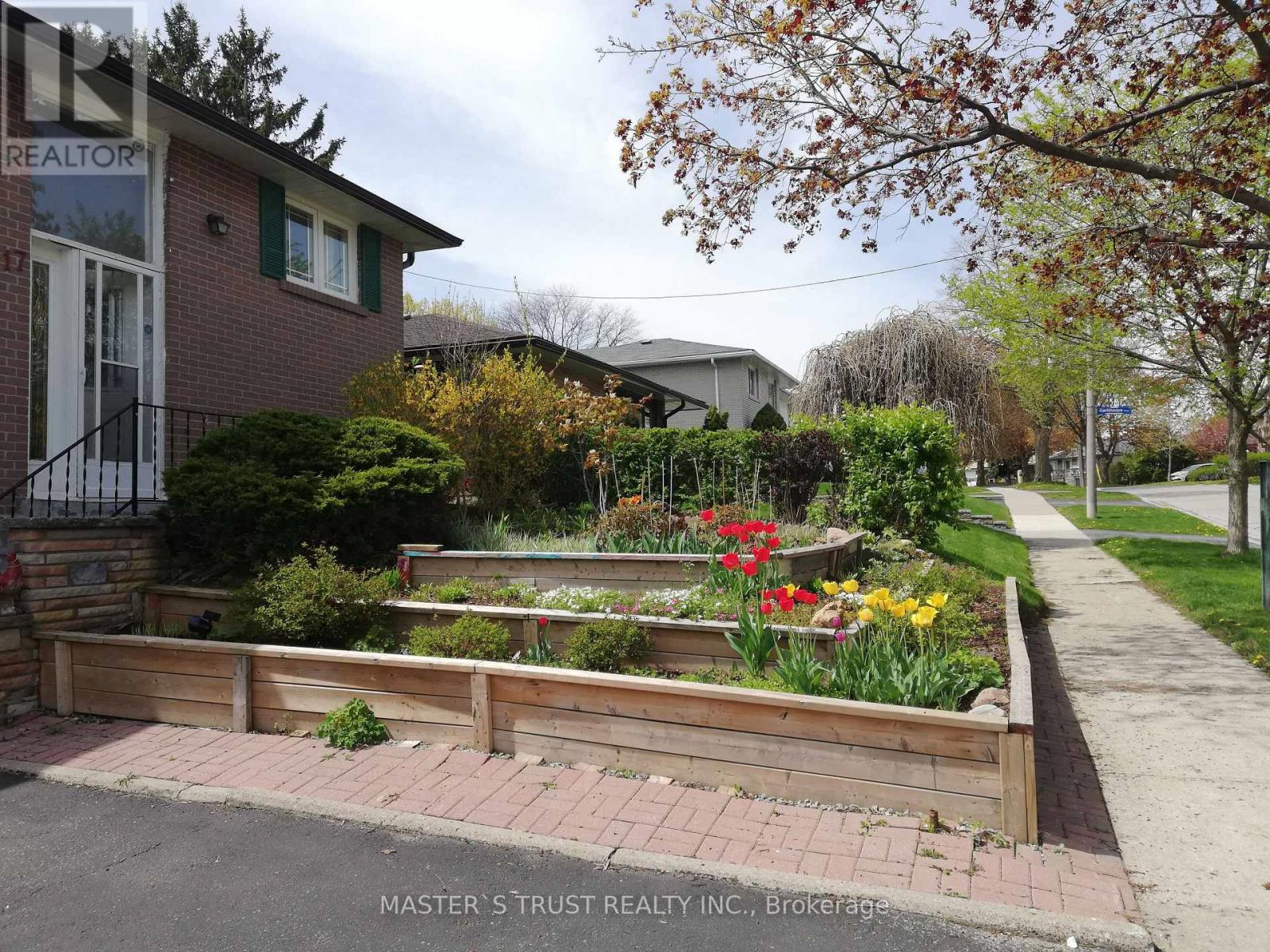 Main Floor - 117 Lynnbrook Drive, Toronto, Ontario  M1H 2M9 - Photo 12 - E12988634