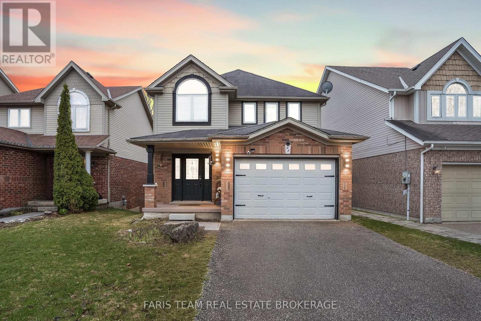 81 WALLACE STREET, New Tecumseth, Ontario