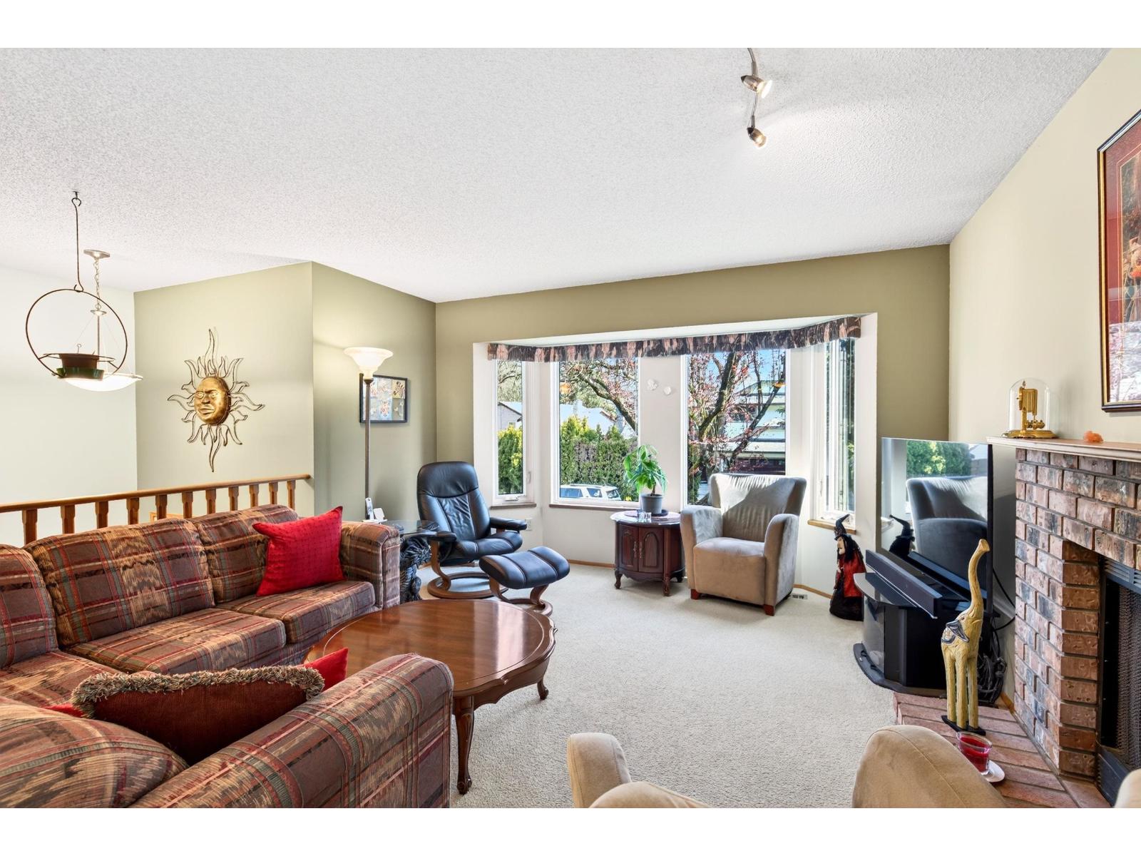 13908 80b Avenue, Surrey, British Columbia  V3W 9B4 - Photo 6 - R3111618