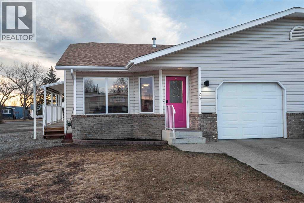 125 3 Avenue NE, Three Hills, Alberta