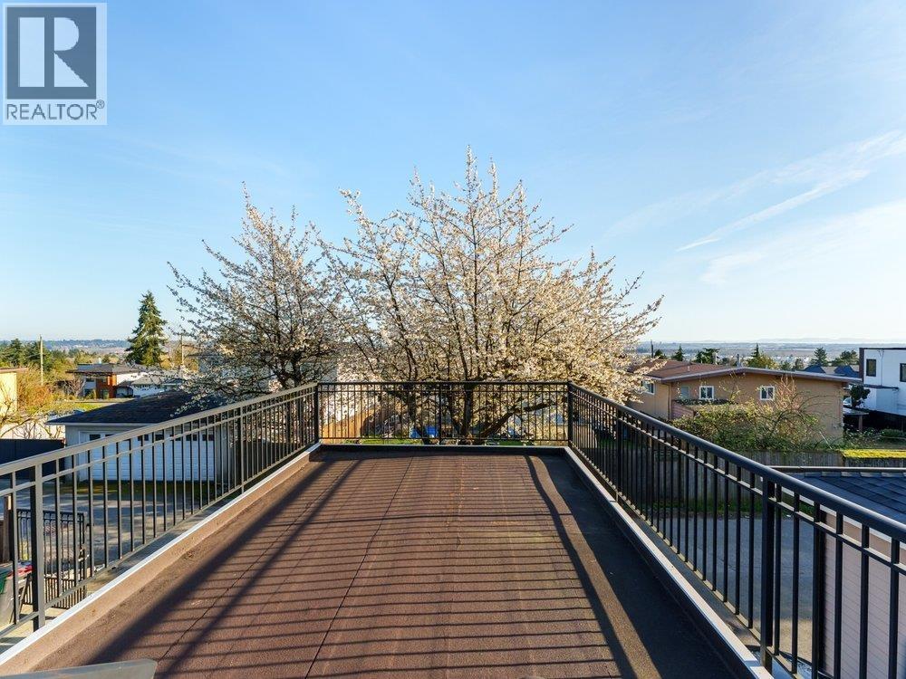 6080 Mckee Street, Burnaby, British Columbia  V5J 2V5 - Photo 35 - R3112997