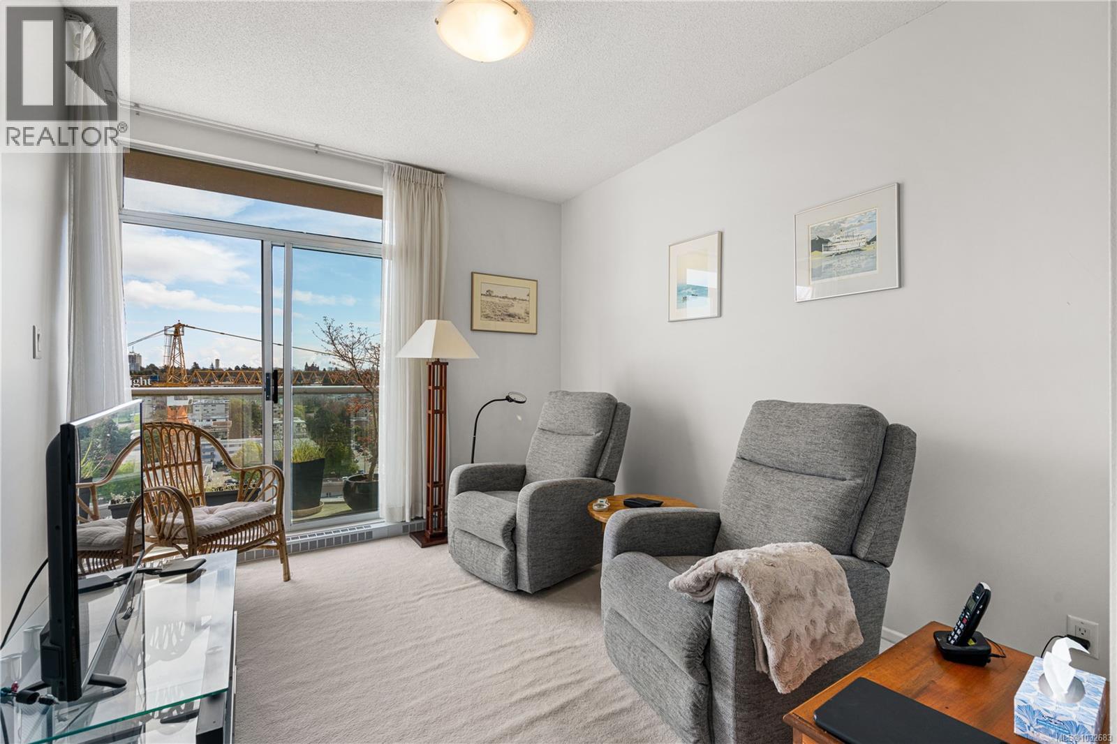 1703 1020 View St, Victoria, British Columbia  V8V 4Y4 - Photo 38 - 1032683