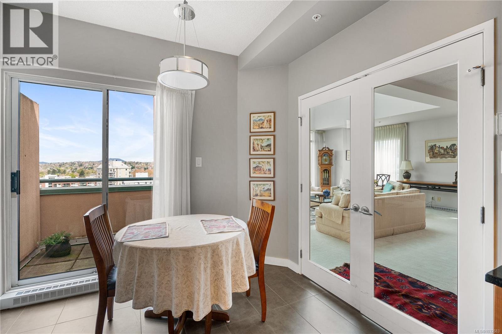 1703 1020 View St, Victoria, British Columbia  V8V 4Y4 - Photo 24 - 1032683