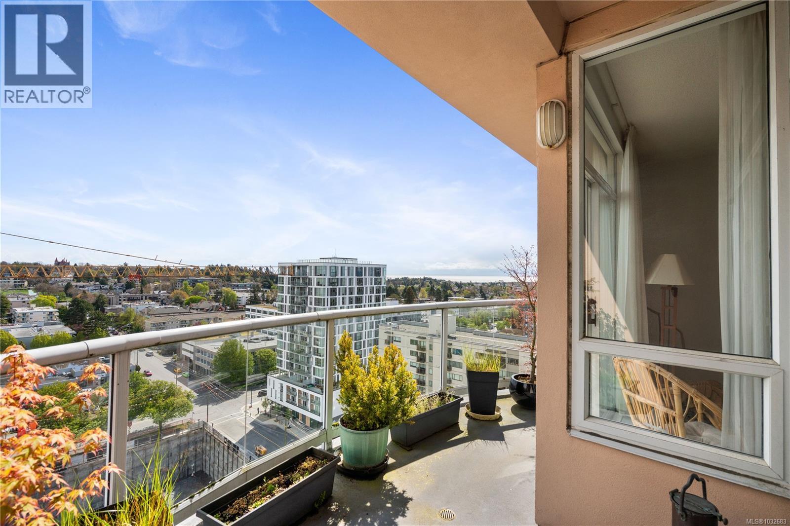 1703 1020 View St, Victoria, British Columbia  V8V 4Y4 - Photo 30 - 1032683