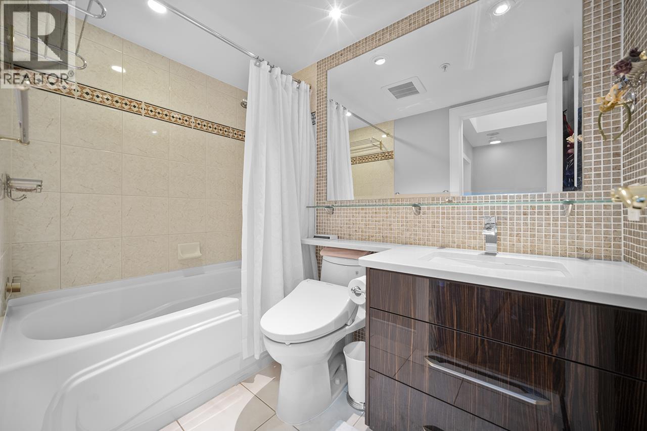 Ph1003 1288 Marinaside Crescent, Vancouver, British Columbia  V6Z 2W5 - Photo 18 - R3112919