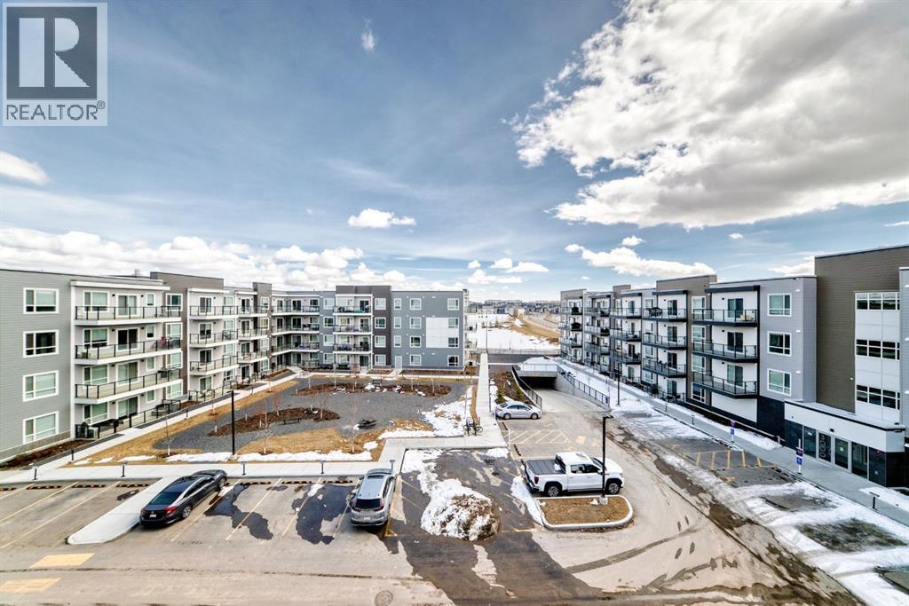 1402, 33 Carringham Gate Nw, Calgary, Alberta  T3P 2H6 - Photo 17 - A2298754