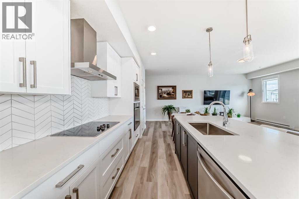 1402, 33 Carringham Gate Nw, Calgary, Alberta  T3P 2H6 - Photo 10 - A2298754