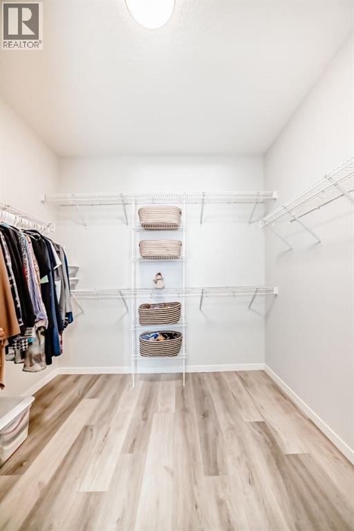 1402, 33 Carringham Gate Nw, Calgary, Alberta  T3P 2H6 - Photo 35 - A2298754