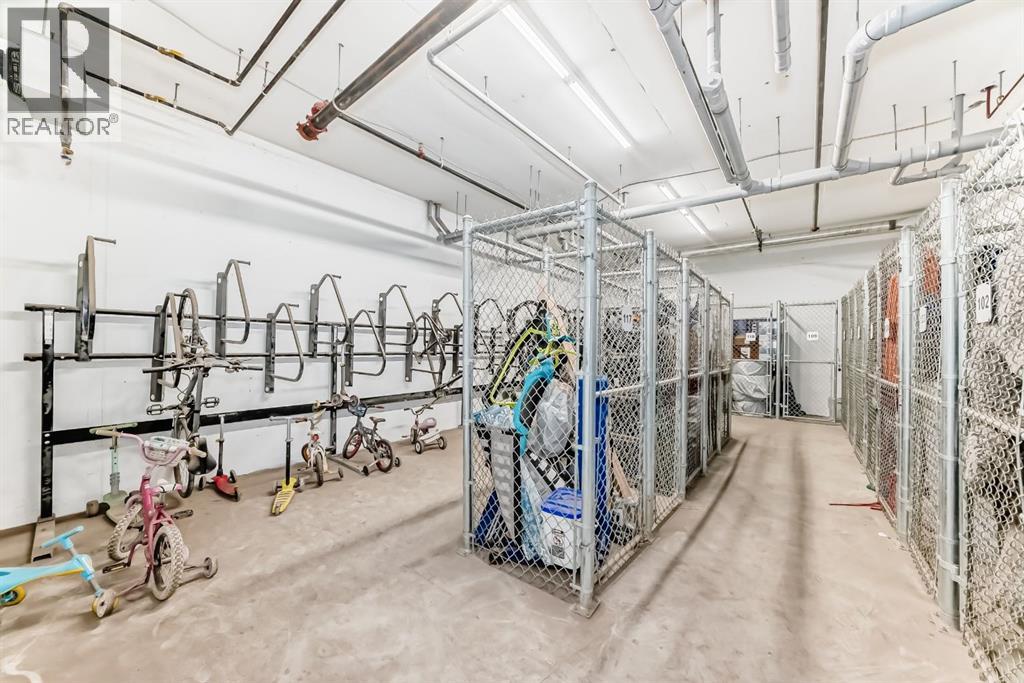 1402, 33 Carringham Gate Nw, Calgary, Alberta  T3P 2H6 - Photo 46 - A2298754