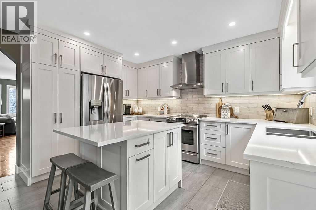 262 Mt Assiniboine Place Se, Calgary, Alberta  T2Z 2N5 - Photo 7 - A2302939