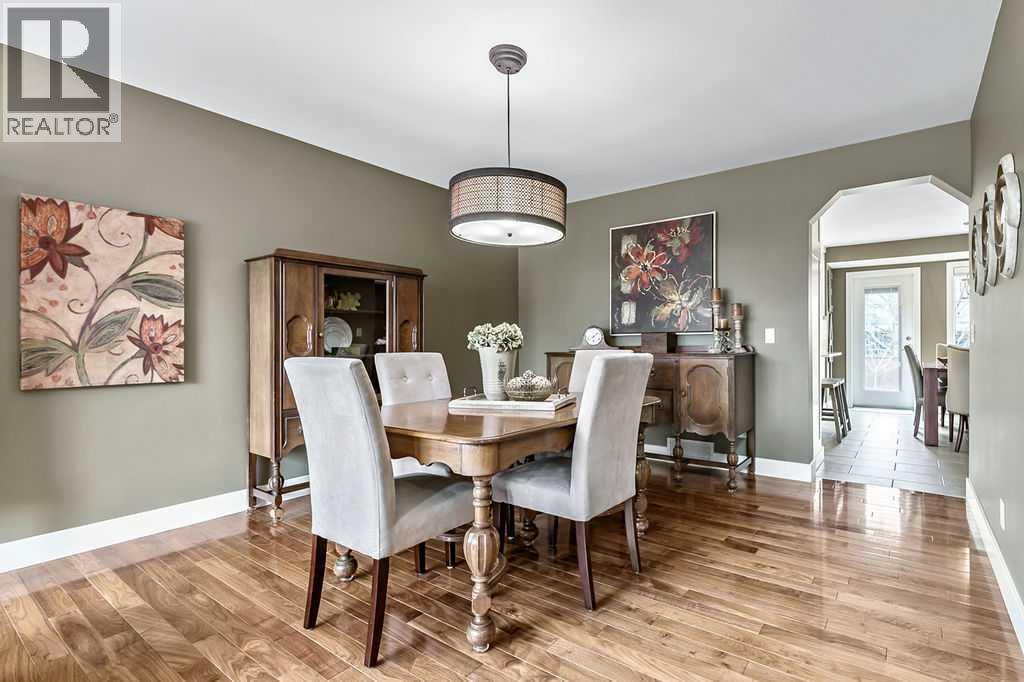 262 Mt Assiniboine Place Se, Calgary, Alberta  T2Z 2N5 - Photo 3 - A2302939