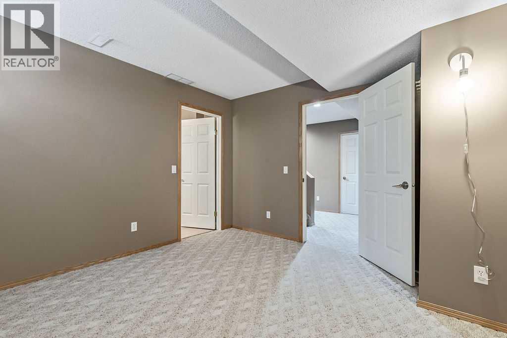 262 Mt Assiniboine Place Se, Calgary, Alberta  T2Z 2N5 - Photo 30 - A2302939