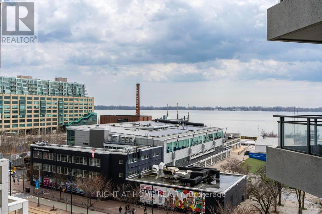 918 - 230 Queens Quay W, Toronto, Ontario  M5J 2Y7 - Photo 5 - C13016534