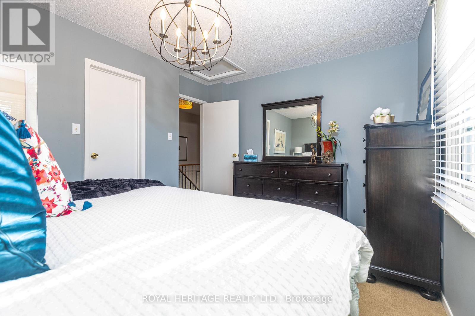 53 Teresa Drive, Whitby, Ontario  L1N 6H9 - Photo 23 - E13015382