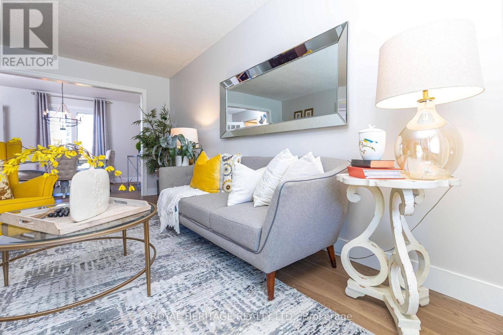 53 Teresa Drive, Whitby, Ontario  L1N 6H9 - Photo 5 - E13015382