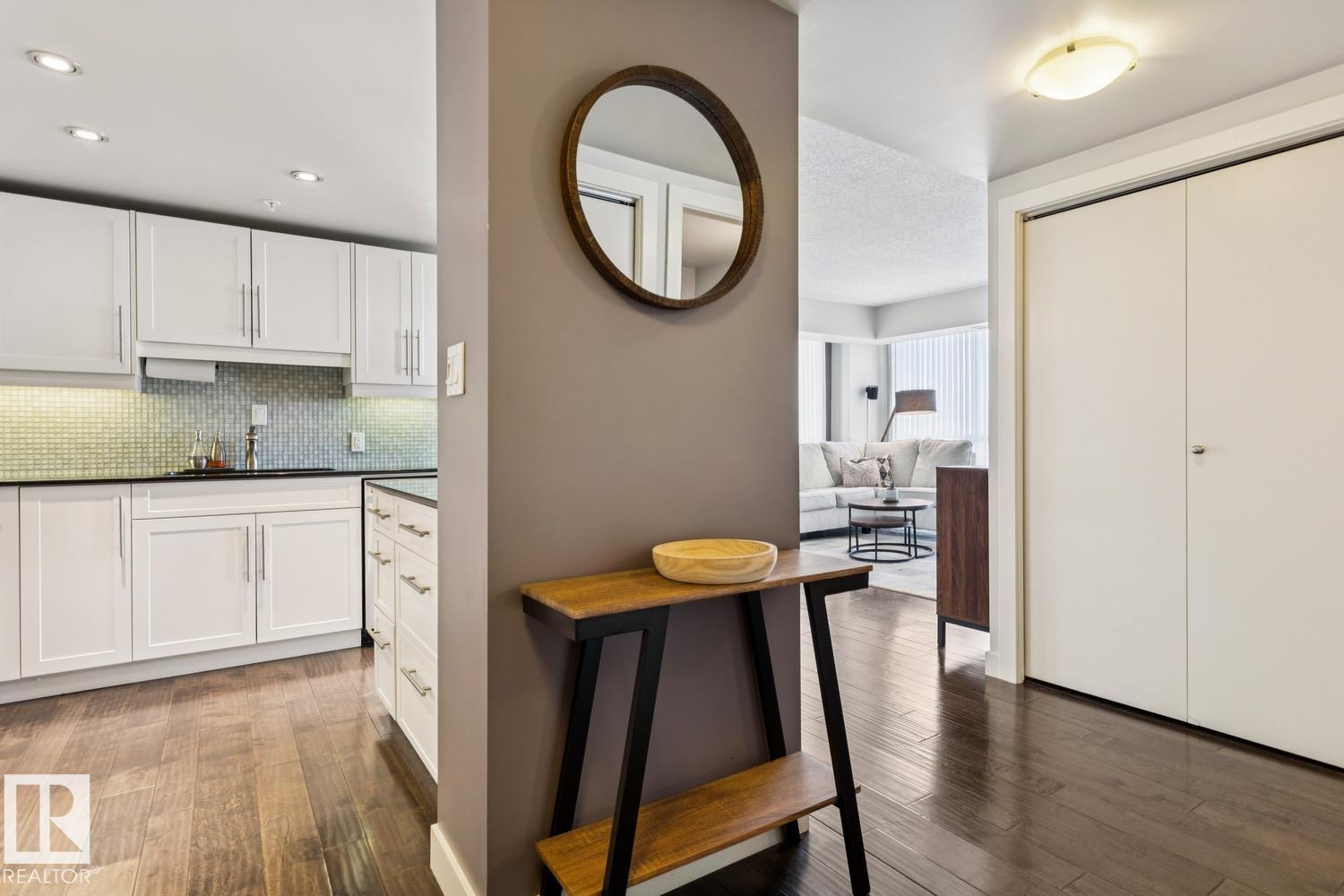 #703 10046 117 St Nw, Edmonton, Alberta  T5K 1X2 - Photo 10 - E4477404