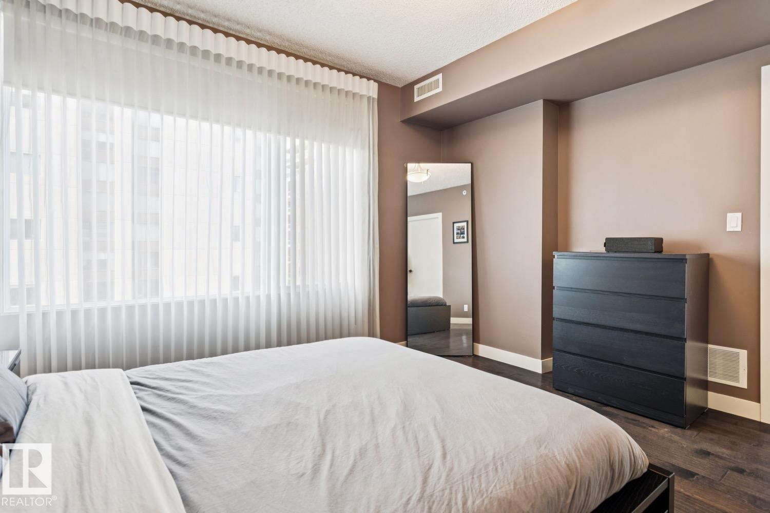 #703 10046 117 St Nw, Edmonton, Alberta  T5K 1X2 - Photo 27 - E4477404