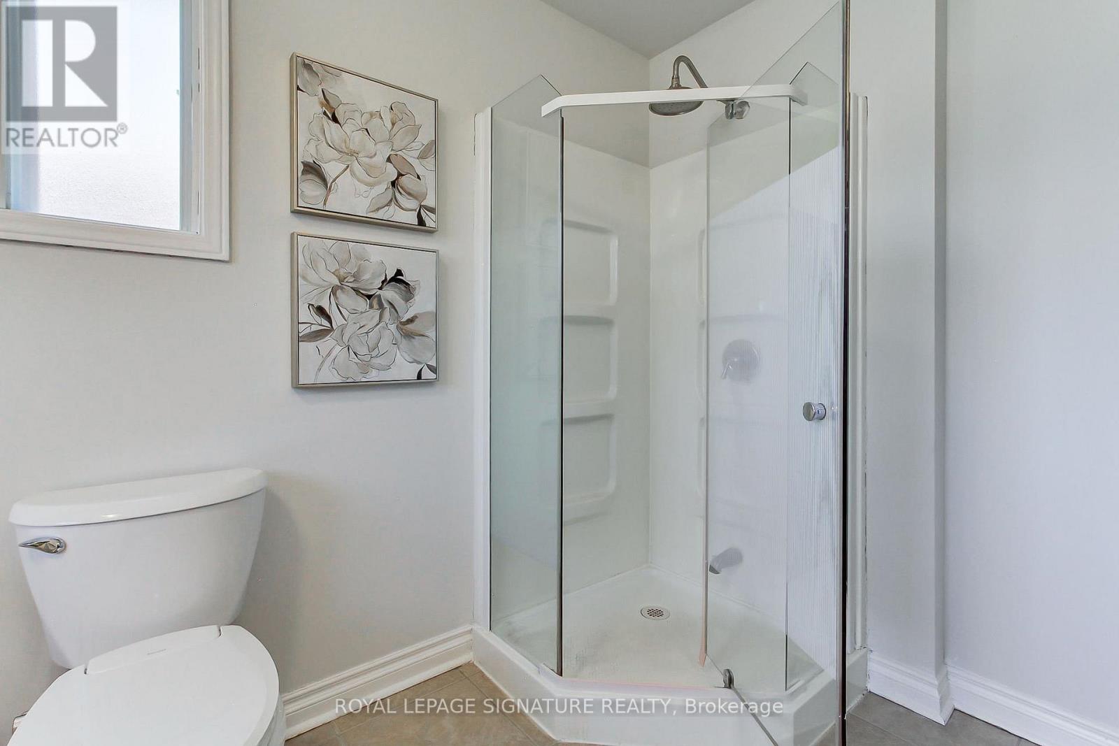 43 Falstaff Crescent, Whitby, Ontario  L1R 1W3 - Photo 38 - E13016324