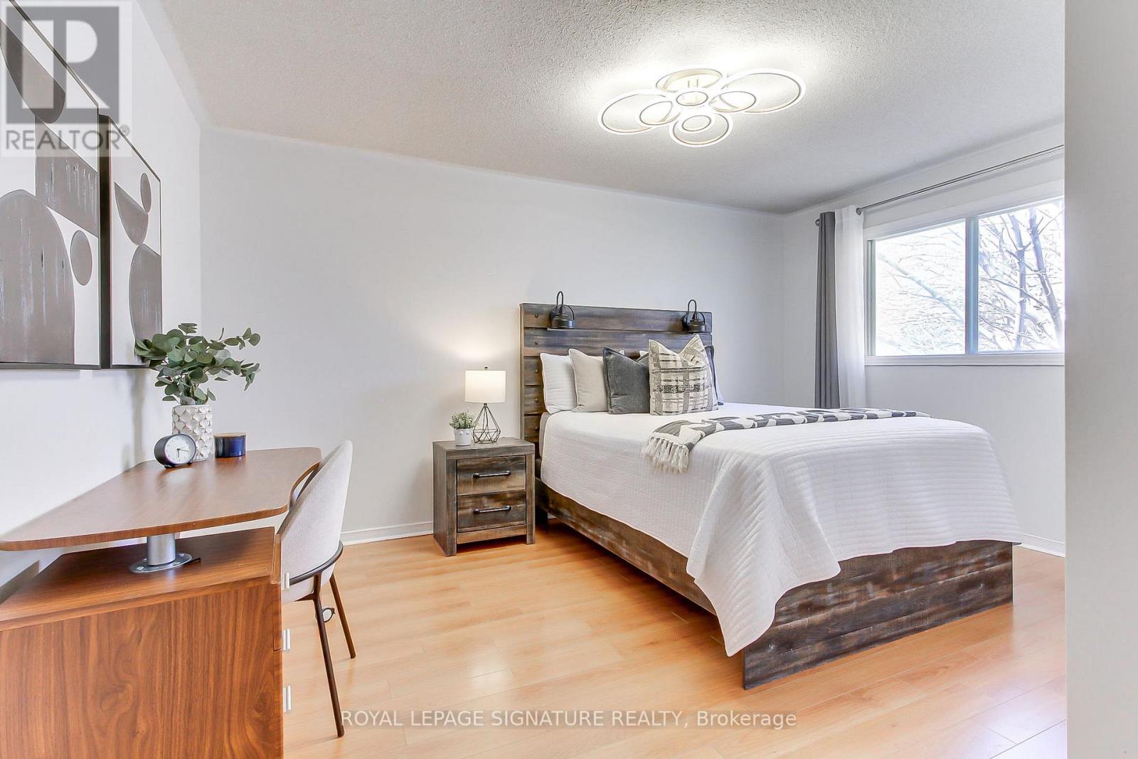 43 Falstaff Crescent, Whitby, Ontario  L1R 1W3 - Photo 31 - E13016324