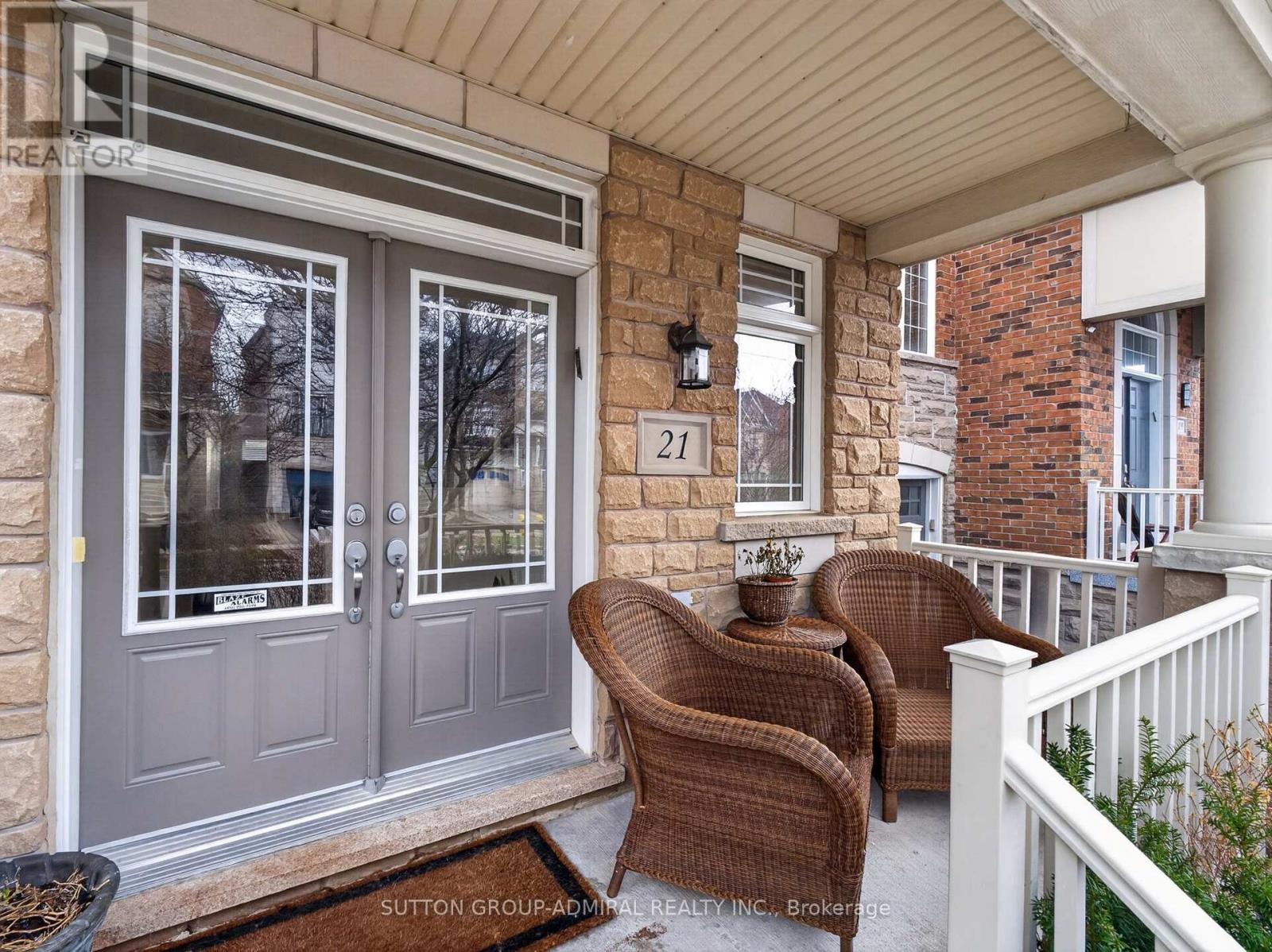 21 Asner Avenue, Vaughan, Ontario  L6A 0W6 - Photo 2 - N12993784