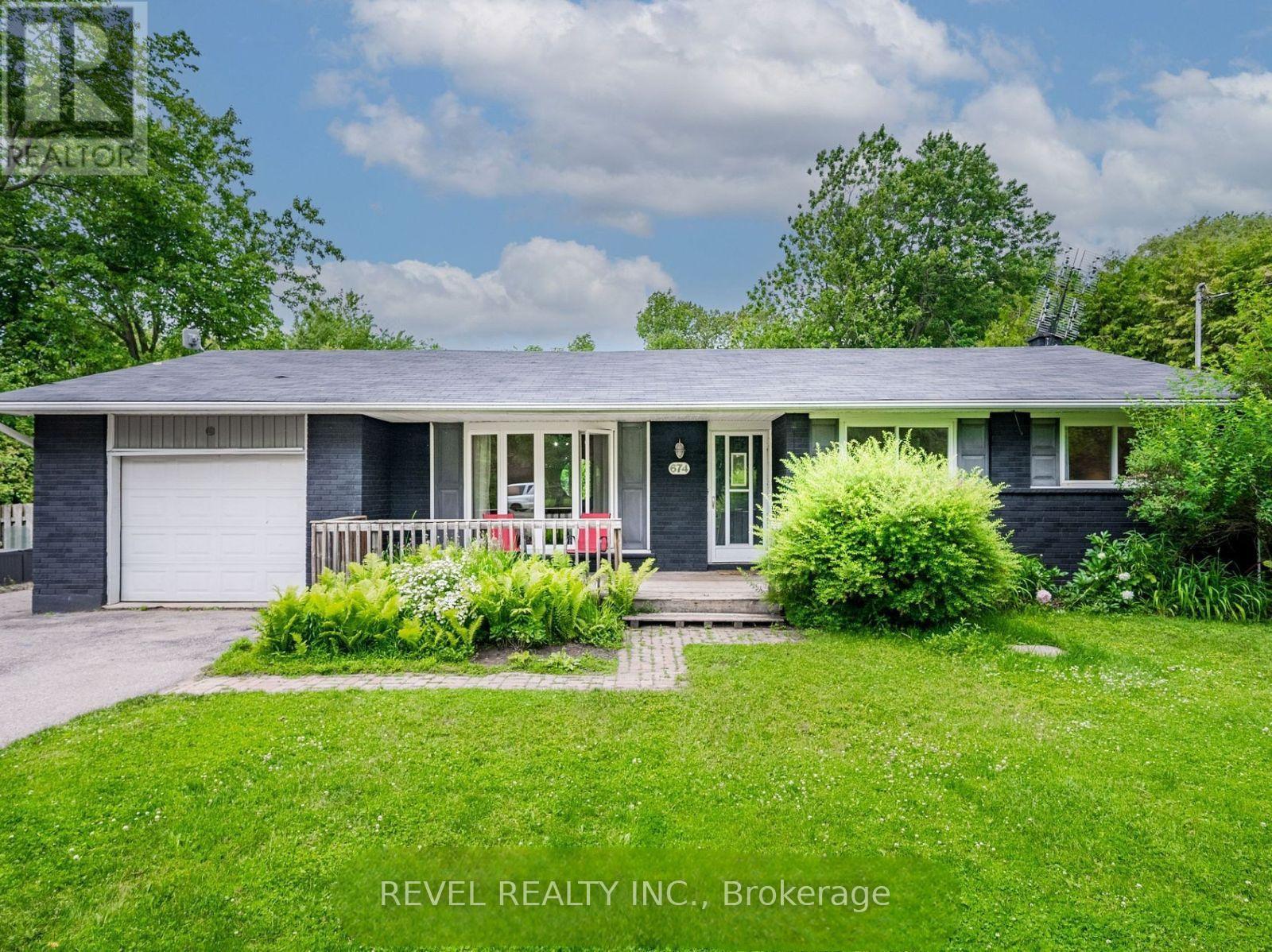 Lower - 674 Roselawn Avenue, Oshawa, Ontario  L1L 1B2 - Photo 1 - E13016614