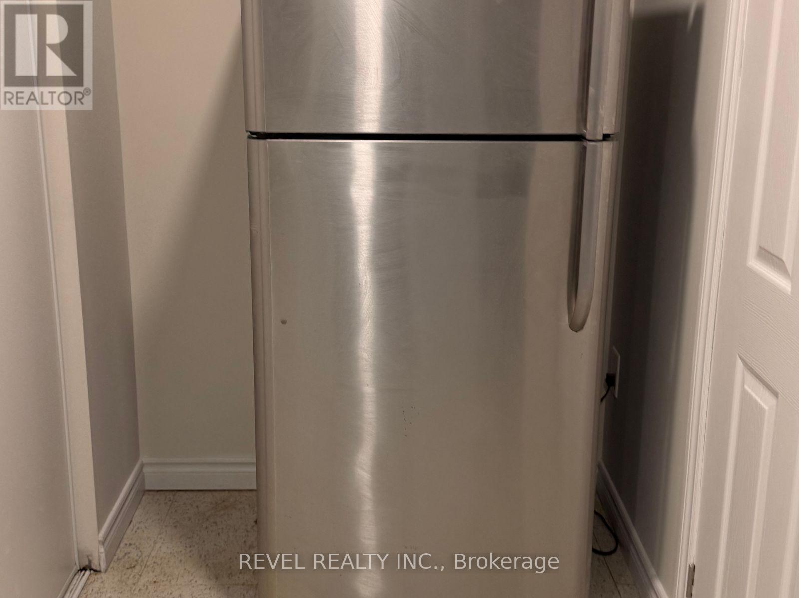 Lower - 674 Roselawn Avenue, Oshawa, Ontario  L1L 1B2 - Photo 9 - E13016614