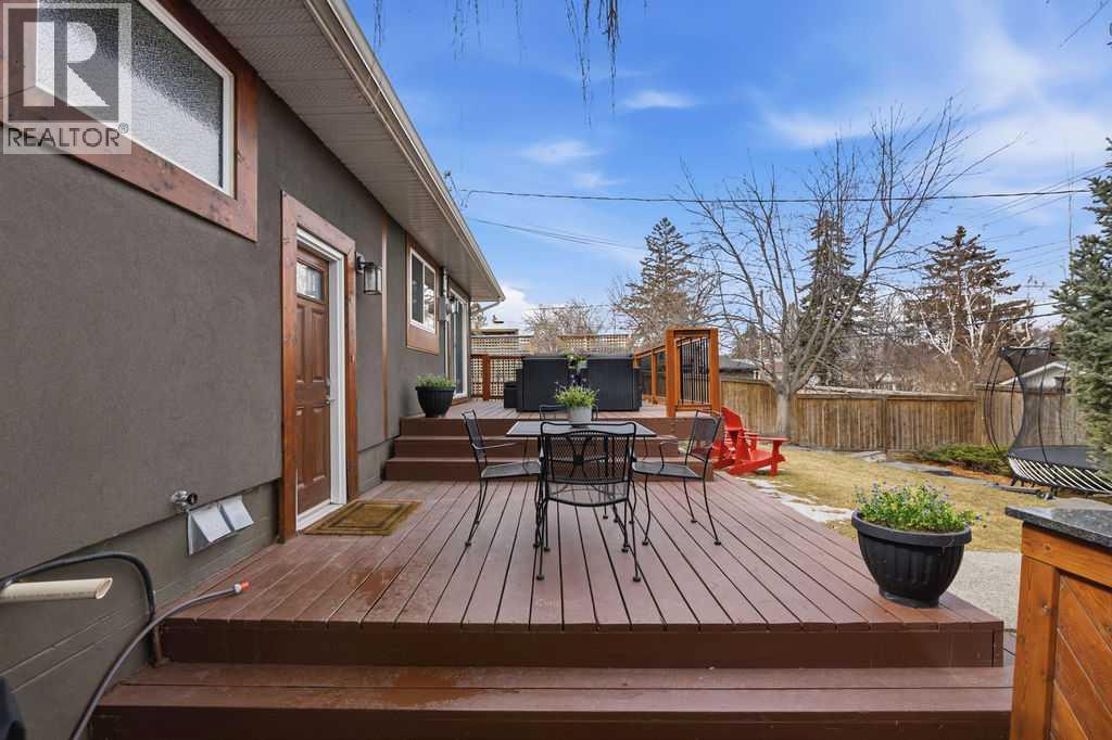 86 Warwick Drive SW, Calgary, Alberta  T3C 2R6 - Photo 32 - A2302230