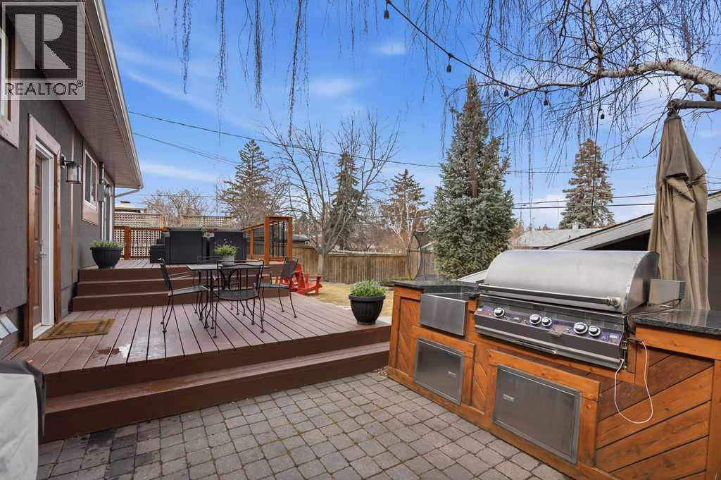 86 Warwick Drive SW, Calgary, Alberta  T3C 2R6 - Photo 31 - A2302230