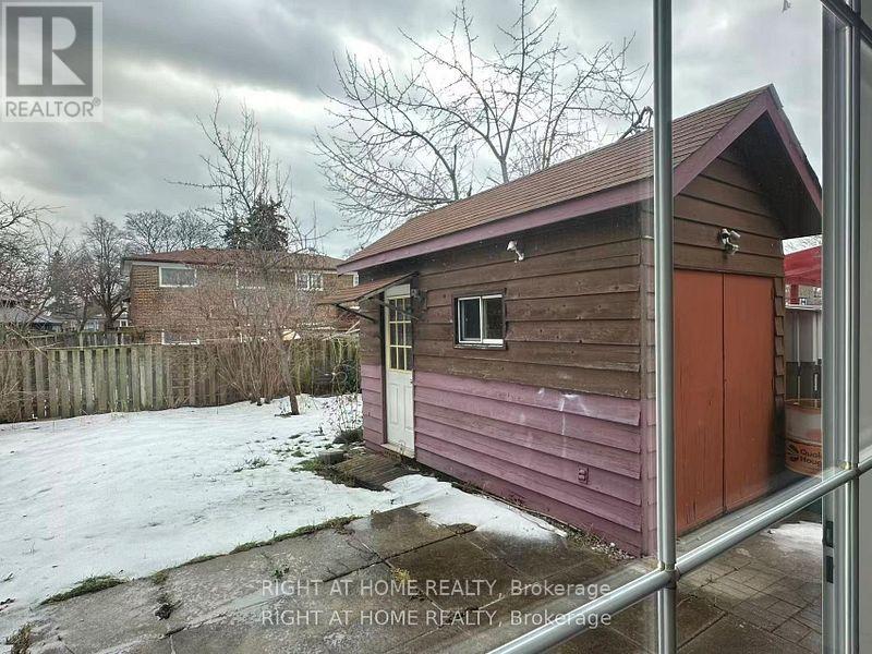 63 Cairnside Crescent, Toronto, Ontario  M2J 3M9 - Photo 16 - C12869178