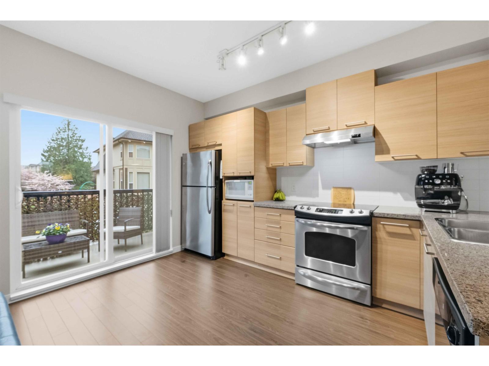 32 7938 209 Street, Langley, British Columbia  V2Y 0K1 - Photo 5 - R3104455