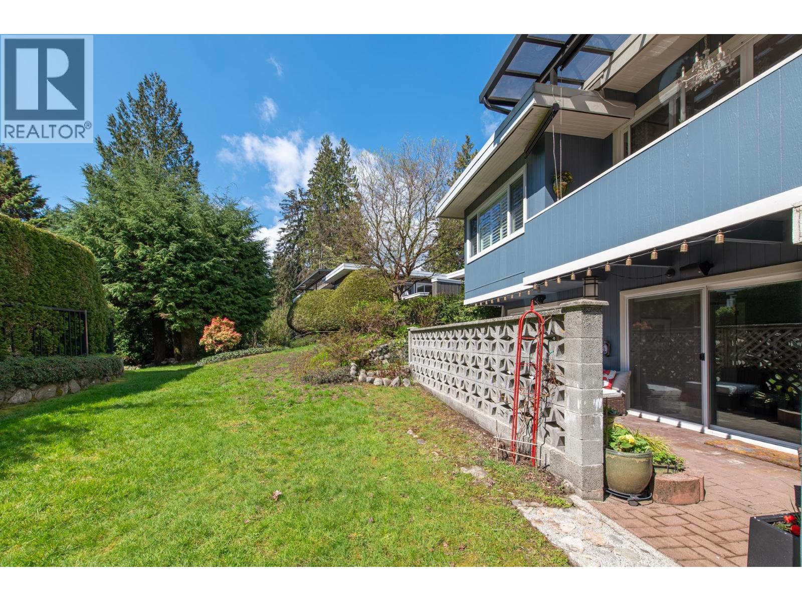 3669 Edgemont Boulevard, North Vancouver, British Columbia  V7R 2P6 - Photo 3 - R3095553