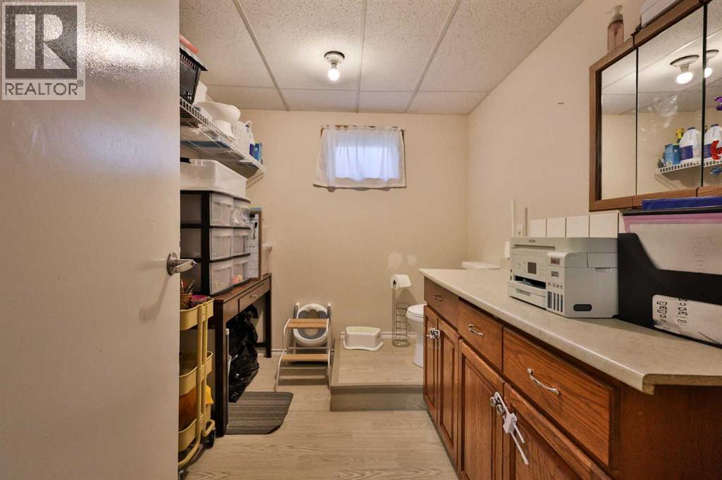 405 5 Avenue, Warner, Alberta  T0K 2L0 - Photo 25 - A2294490