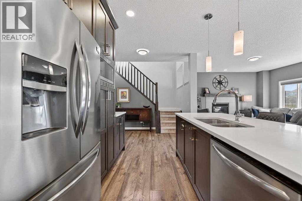 242 Mahogany Passage Se, Calgary, Alberta  T3M 2J8 - Photo 9 - A2289677