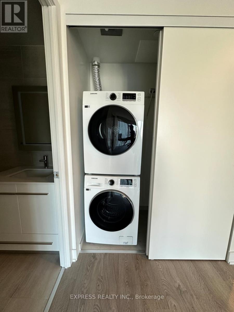 1801 - 8 Cumberland Street, Toronto, Ontario  M4W 0B6 - Photo 8 - C13016612